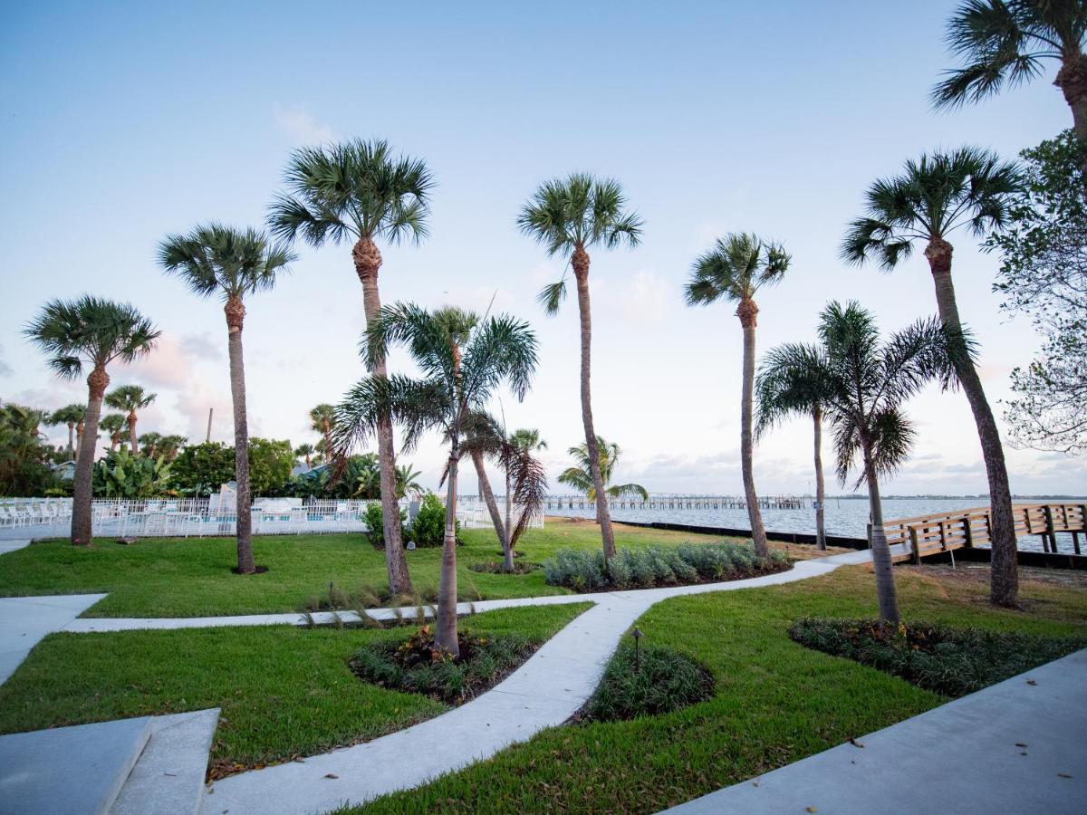 Caribbean Shores Waterfront Resort Jensen Beach Exterior photo
