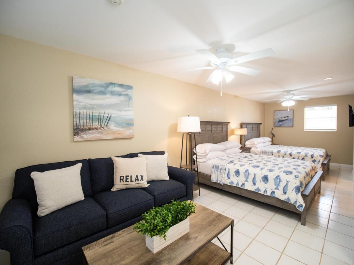 Caribbean Shores Waterfront Resort Jensen Beach Exterior photo